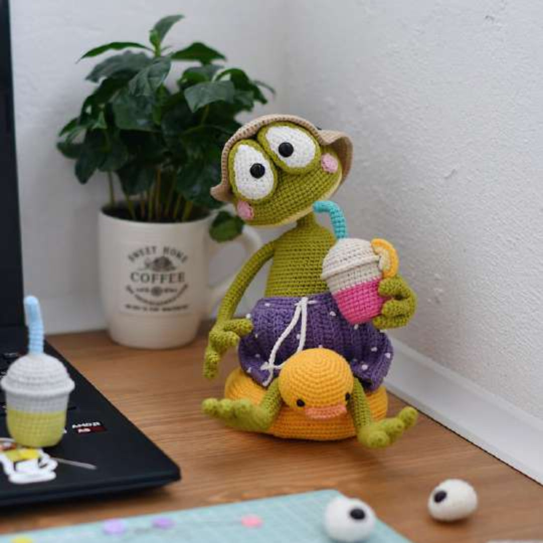 Adorable Froggy Beach Crochet Pattern